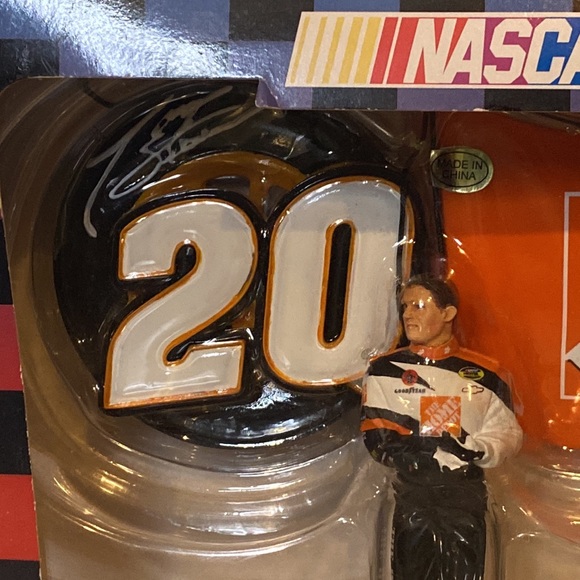 NASCAR 2002 Tony Stewart #20 Ornament Set Collectibles Home Depot - Picture 7 of 8